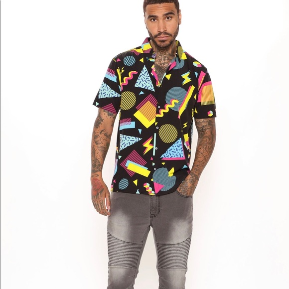 Geometric Short Sleeve. - Picture 5 of 5